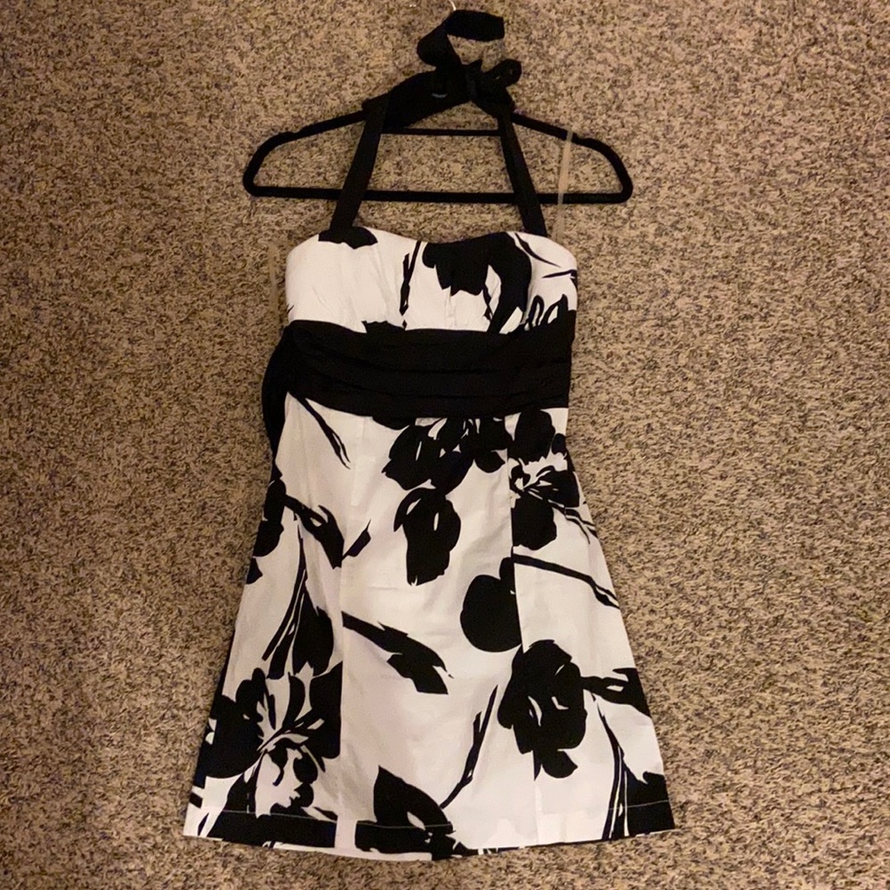 Spring Black and white floral dress